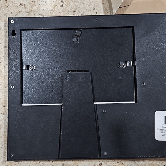 Frame - Picture 4 of 4